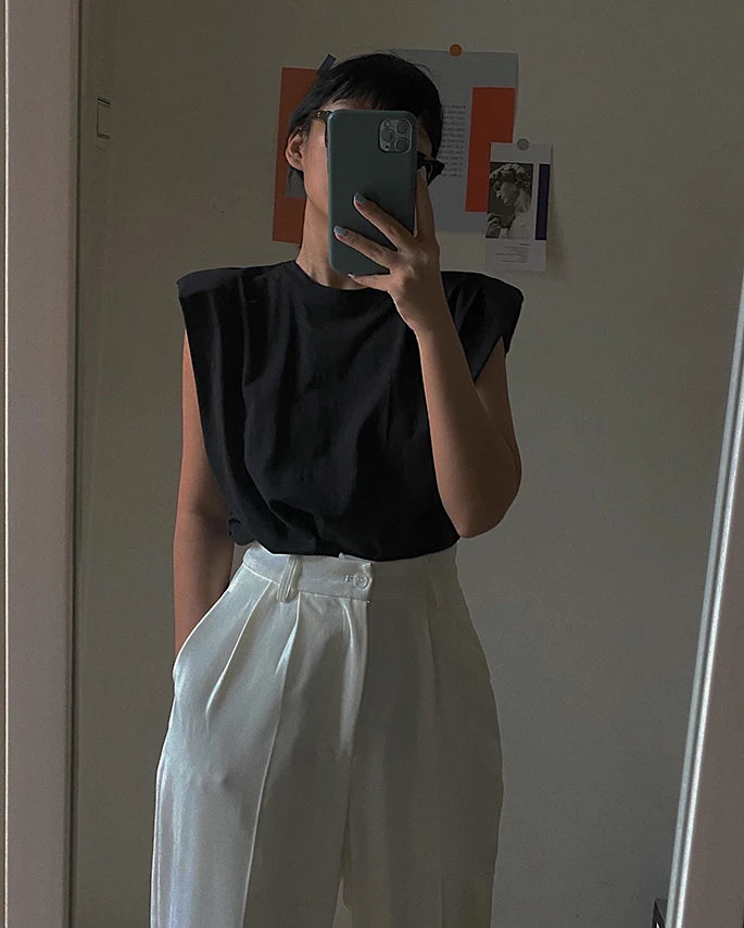 Women’s Sleeveless Shoulder-Pad Top – Minimal & Modern