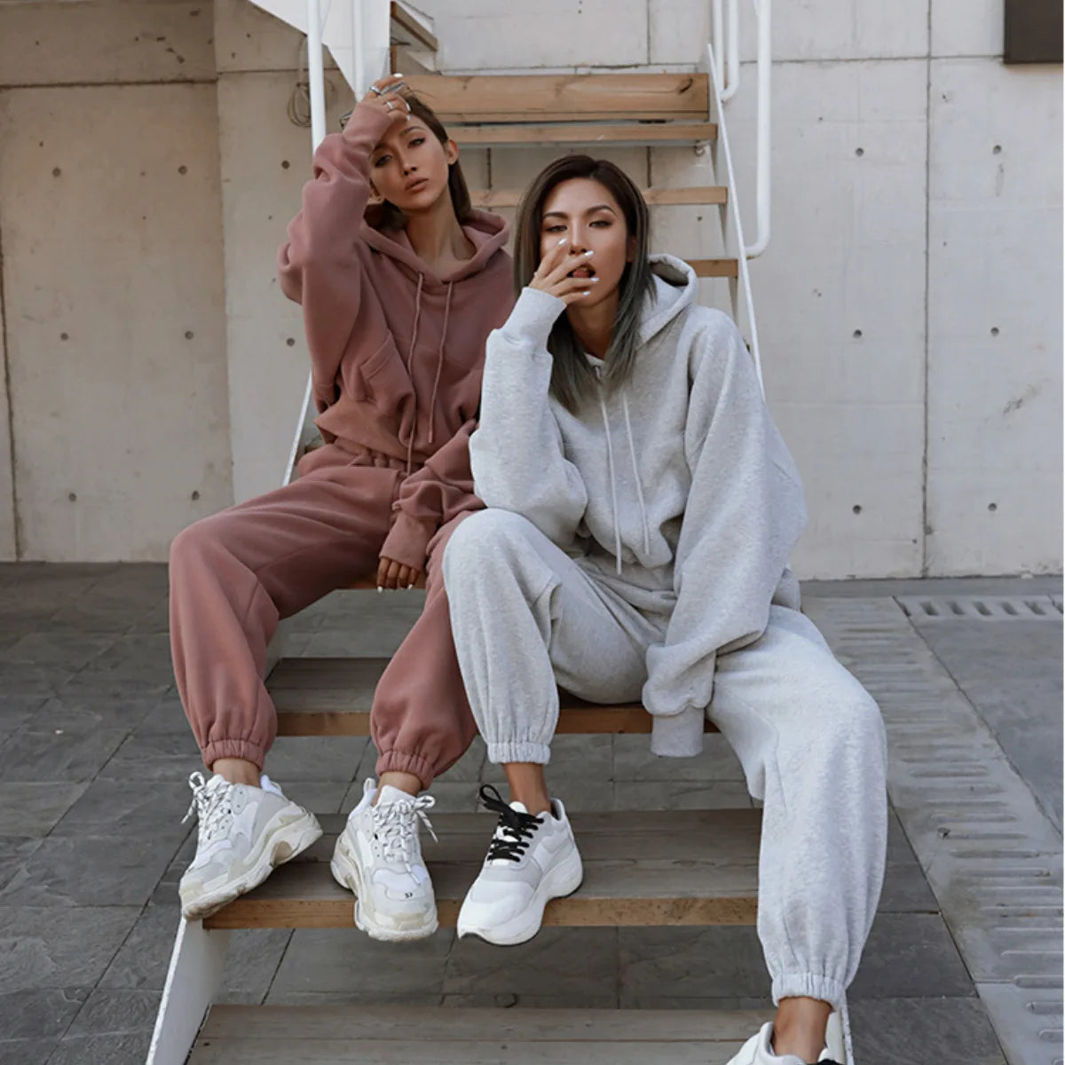 ✨ Oversized Women's Hoodie Tracksuit – Cozy & Stylish Set