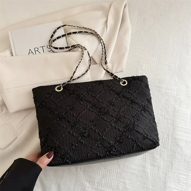 Chain Shoulder Bag – Chic, Lightweight & Trendy