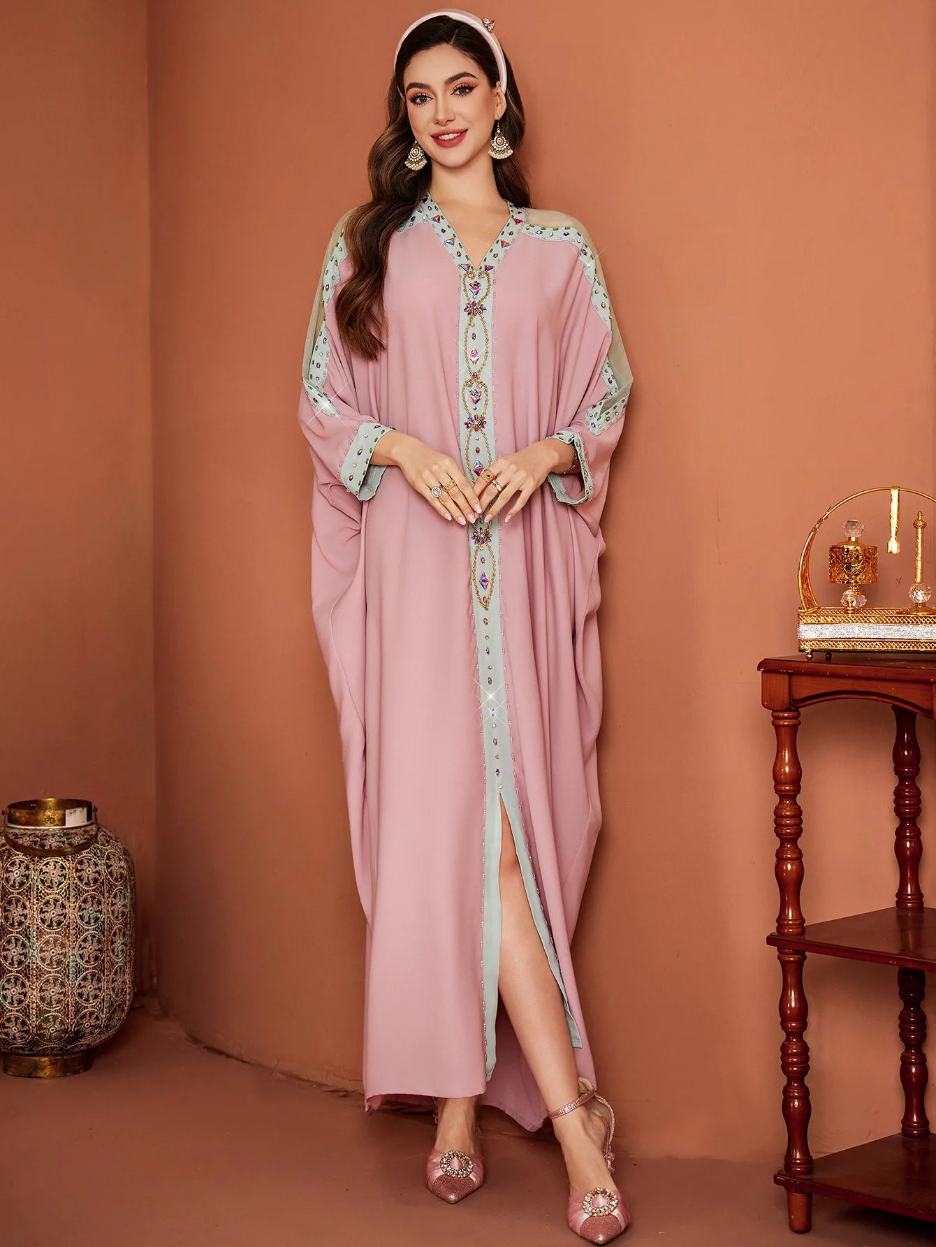 Women’s Embroidered Open Abaya – Elegant Kaftan for Special Occasions