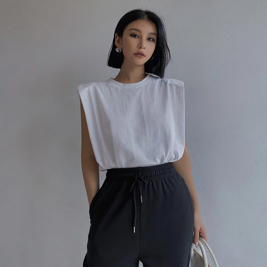 Women’s Sleeveless Shoulder-Pad Top – Minimal & Modern