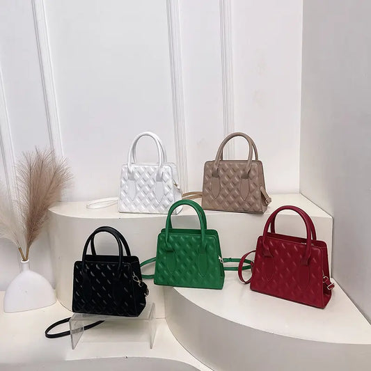 Mini Quilted Handbag – Elegant, Compact & Trendy